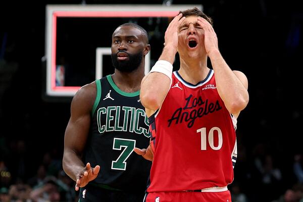 Bogdan Bogdanović peti put zaredom dvocifren - Klipersi gubili 24 razlike, Harden promašio produžetak u Bostonu