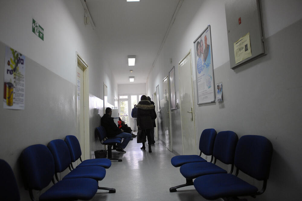 Kako da razlikujete da li imate prehladu ili grip? Visoka temperatura i kašalj kose Srbe, ovo su jasni pokazatelji