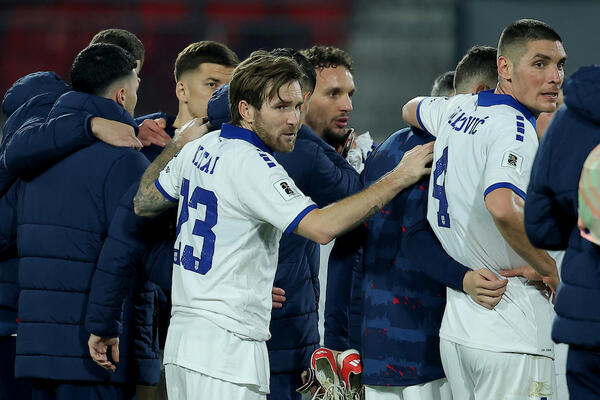 Fudbalska reprezentacija Srbije zadržala svoje mesto na najnovijoj FIFA rang listi (Foto)