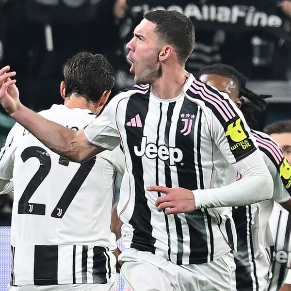 Italijanski novinar lansirao bombu - Dušan Vlahović kao slobodan igrač potpisuje za drugog velikana Serije A!