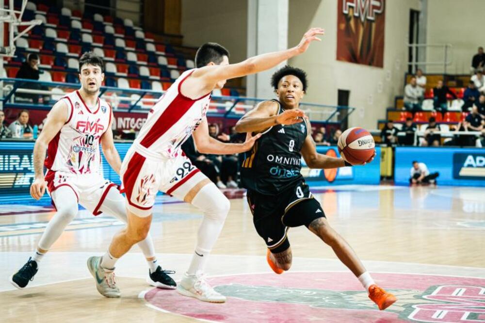 Redžin Elis se pobrinuo da Dubai i dalje bude jedini neporažen u regionalnom takmičenju (Foto)