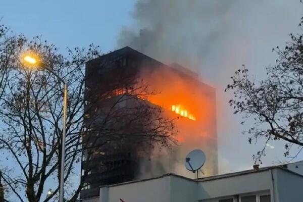 Ogroman požar u Zagrebu: Skoro 100 vatrogasaca gasi buktinju, staklo otpada, gori ceo soliter! (VIDEO)