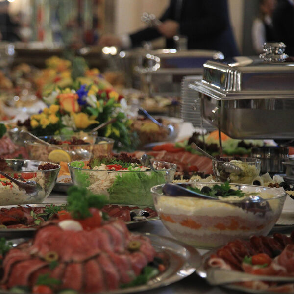 Posna slavska trpeza za Aranđelovdan: Kompletan jelovnik, od predjela do deserta, brzo i lako se sprema uz 1 caku