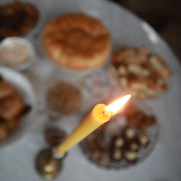 "NA ŠTA TI TO LIČI?": OTIŠLA SAM NA SLAVU I ZBOG OVE REČENICE POSTALA NAJOMRAŽENIJI GOST! Svi su me napali