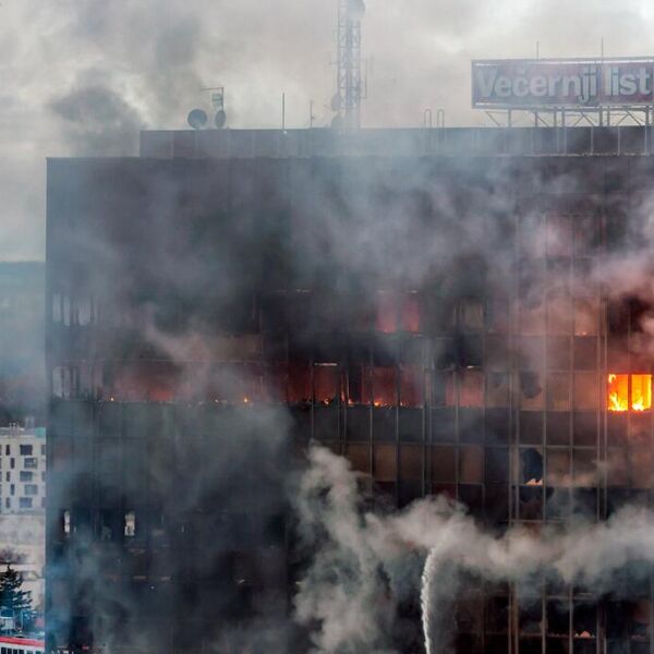 "UŠLI SMO U ZGRADU, PA..." Uhapšeni maloletnik otkrio kako je zapaljen simbol Zagreba - propevao o svemu!