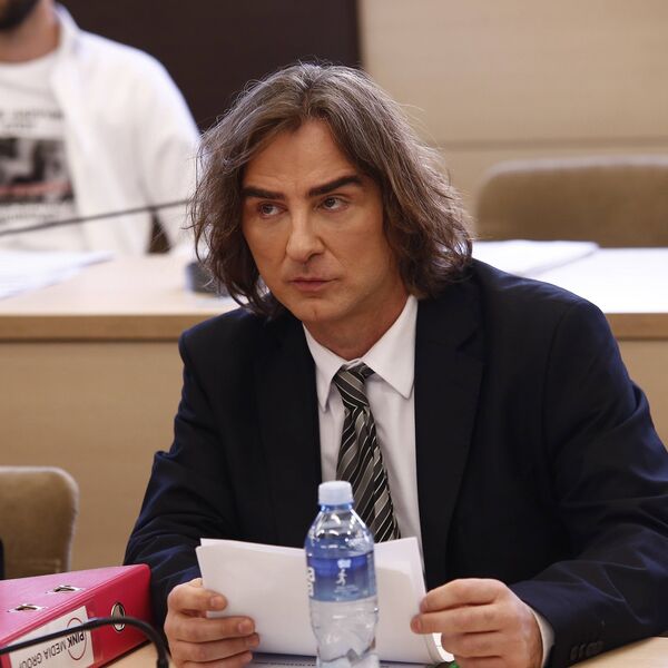 PINK GORI, A VODITELJKA SE ČEŠLJA! Jedina koja je prošla Mitrovićev test - umesto OTKAZA dobila MOĆNU FUNKCIJU?