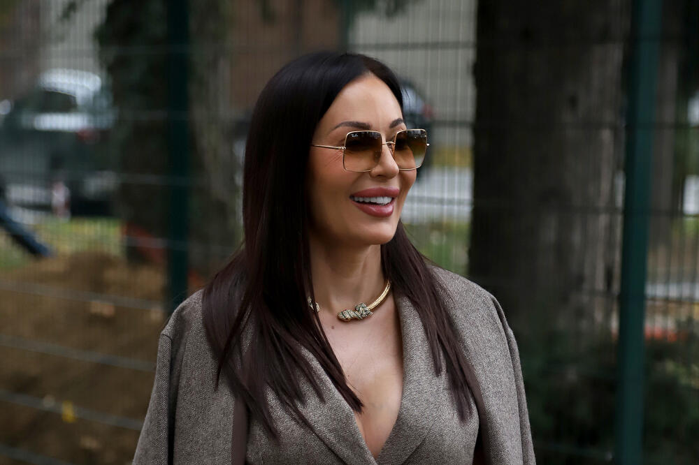 Majko mila, Cecin auto skuplji je od nečijeg stana: Kada se pojavila u besnoj mašini ljudima pale vilice, papreno