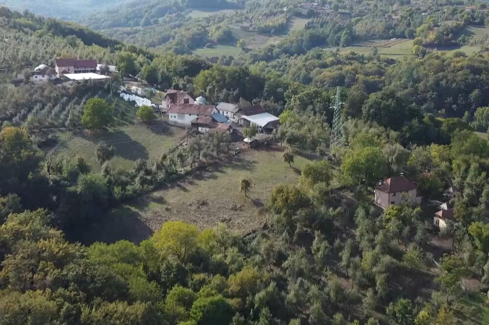 "SVI TRČE U GRAD, JA VIŠE VOLIM DA BUDEM SVOJ GAZDA": Milovan i Veljko su odabrali selo i napravili ŽIVOT IZ SNOVA!