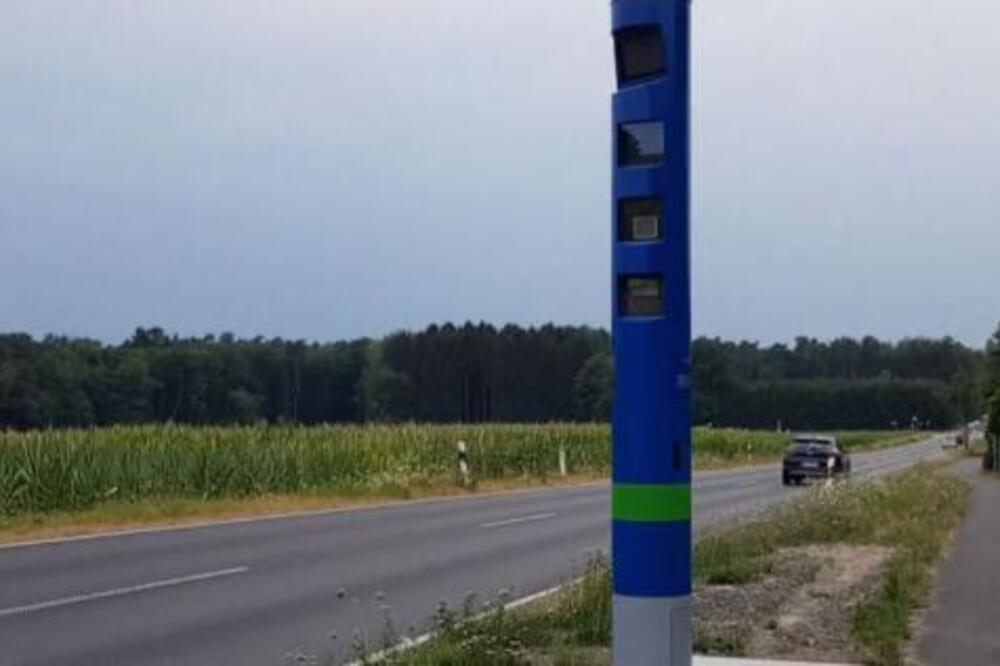 Vozači, plavi stubovi ne mere brzinu već proveravaju ovo: Niste ni svesni u kakvoj zabludi ste bili