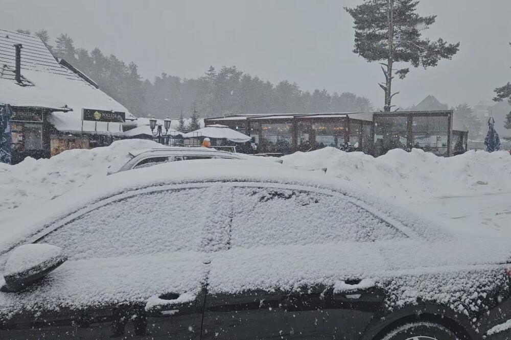 Mećava okovala ovaj deo Srbije, stigao i apel nadležnih: Vozači posebno da obrate pažnju