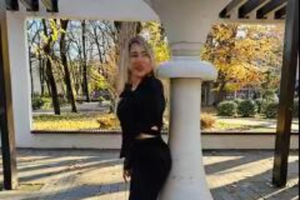 USRED OTKAZA NA PINKU, JOVANA OBJAVILA ŠOK SNIMAK! Okrenula zadnjicu i počela da se MAZI - i to OD NJU