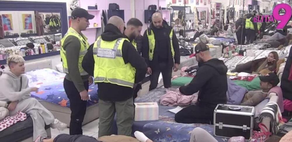 NA MRTVO IME PREBIO DEČKA BIVŠE VERENICE, A SAD OPET KRENUO U NAPAD: "Si*ice jedna, plačeš a?"