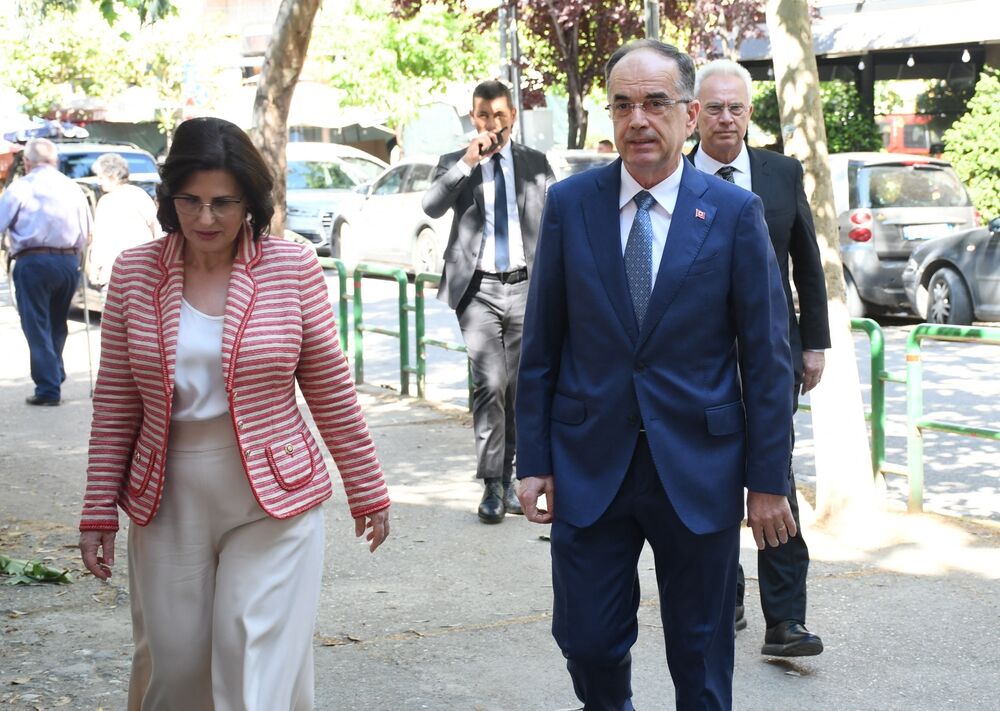 Armanda i Bajram Begaj 