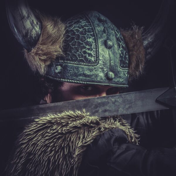 STRAVIČAN RATNIK I UBICA, A LEP KAO LUTKA I BOŽANSTVO: Zaboravite Ragnara – ovaj Viking je NOVA LEGENDA LEPOTE FOTO