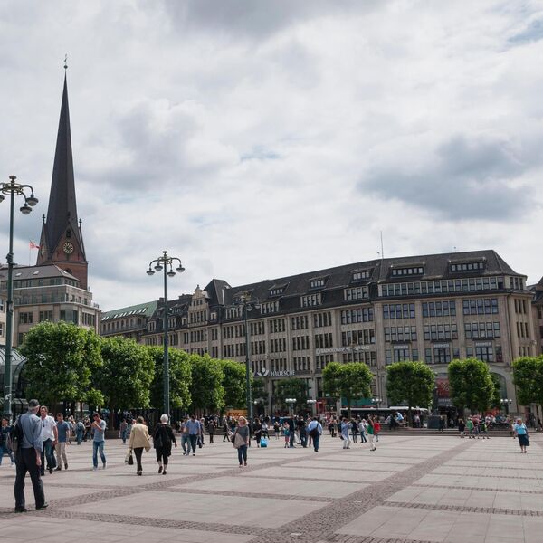 "HRVATI I SRBI SU ISTI NAROD i veoma su..." Pitao Nemce šta misle o njegovom narodu, pa... ODUVALI GA ZA SVE PARE!