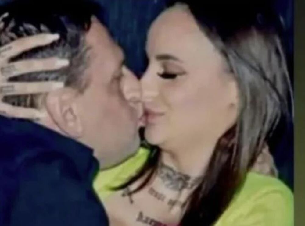 "SEDELA U KRILU, NAPIJALA SE, BILA DŽAK ZA...": Ovakvu prošlost ni Dunav ne može OPRATI! Udarno o Takijevoj bivšoj