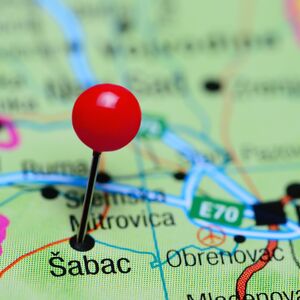 U Šapcu najezda jezivih gamadi koje padaju i sa fasada: Nose bakterije, a mogu otrovati i hranu, panika raste!