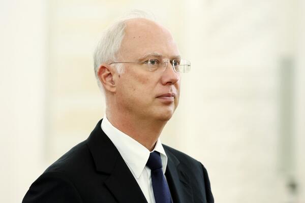 "RAZORNI EVROPSKI CUNAMI ĆE USKORO UNIŠTITI EVROPU" Dmitrijev žestoko udario po EU - OVE REČI ODZVANJAJU SVETOM!