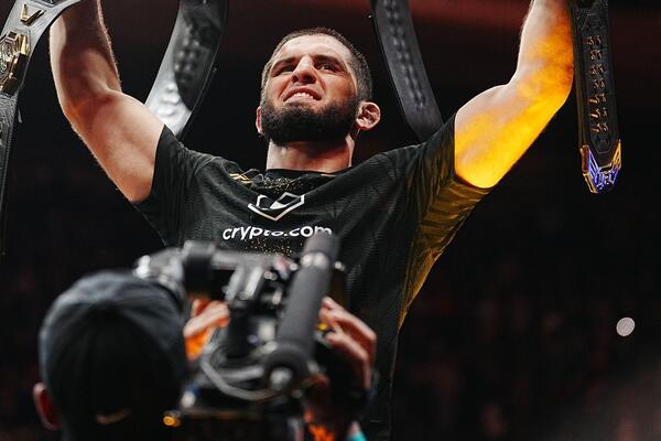 HABIBOV NASLEDNIK STIŽE U SRBIJU: Došli smo do ekskluzivnog snimka - pozdravio našeg ministra sa „ZDRAVO, BRATE!“