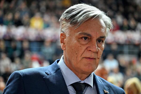 SNSD proglasio pobedu Siniše Karana!