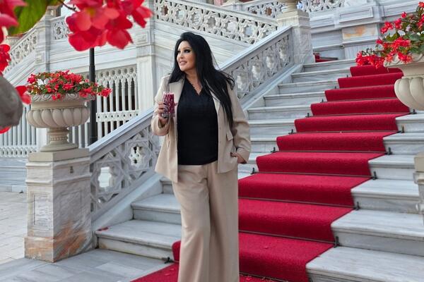 DRAGANA MIRKOVIĆ PRODAVALA VILU NA SENJAKU! Nećete verovati i kome, on pukao Boga oca