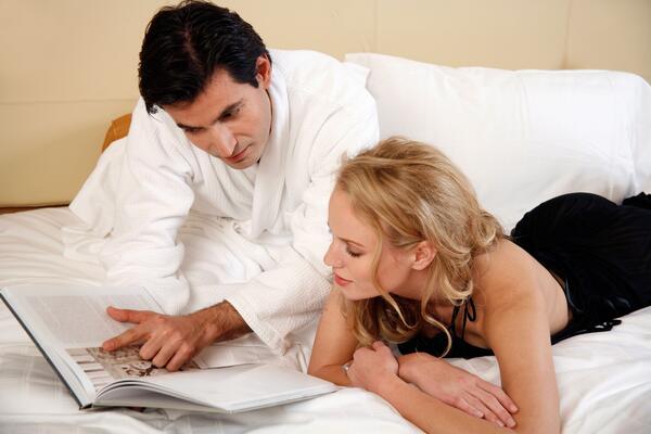 U braku sam sa 25 godina starijim muškarcem koji mi je prodao raj, a kao da živim sama: Ova stvar je odmah prestala