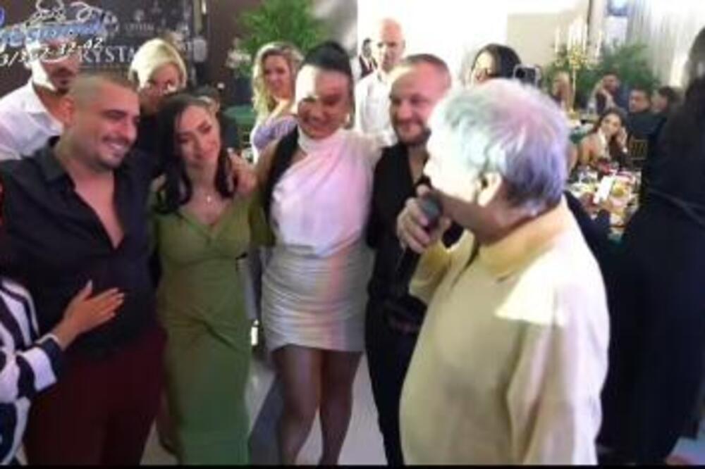 "ON JE UAMBR VAN!" Zbog snimka Ljube Aličića plakaćete od smeha! Hteo da priča na ENGLESKOM pa se izblamirao