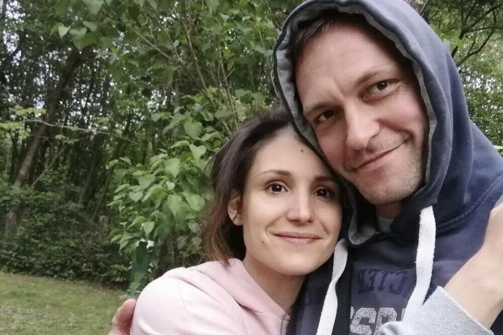 Da li znate ko je supruga Bojana Krivokapića? Godinama zajedno vode najtežu bitku, njihova priča ostavlja bez daha