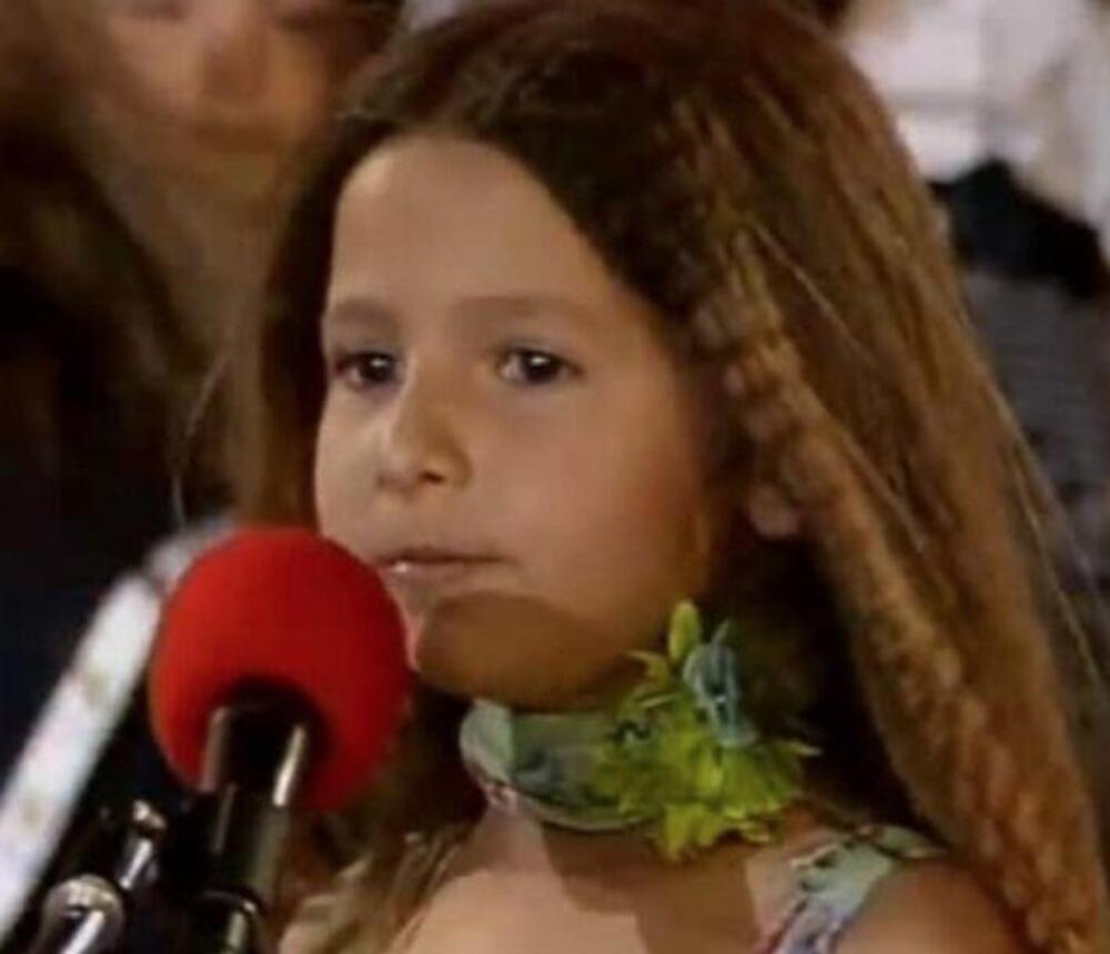 NIJE ZNALA DA NABROJI MESECE U GODINI, POLICIJA JE HAPSILA, MUŽ VARAO SA STARLETOM! O detetu sa slike bruji Balkan