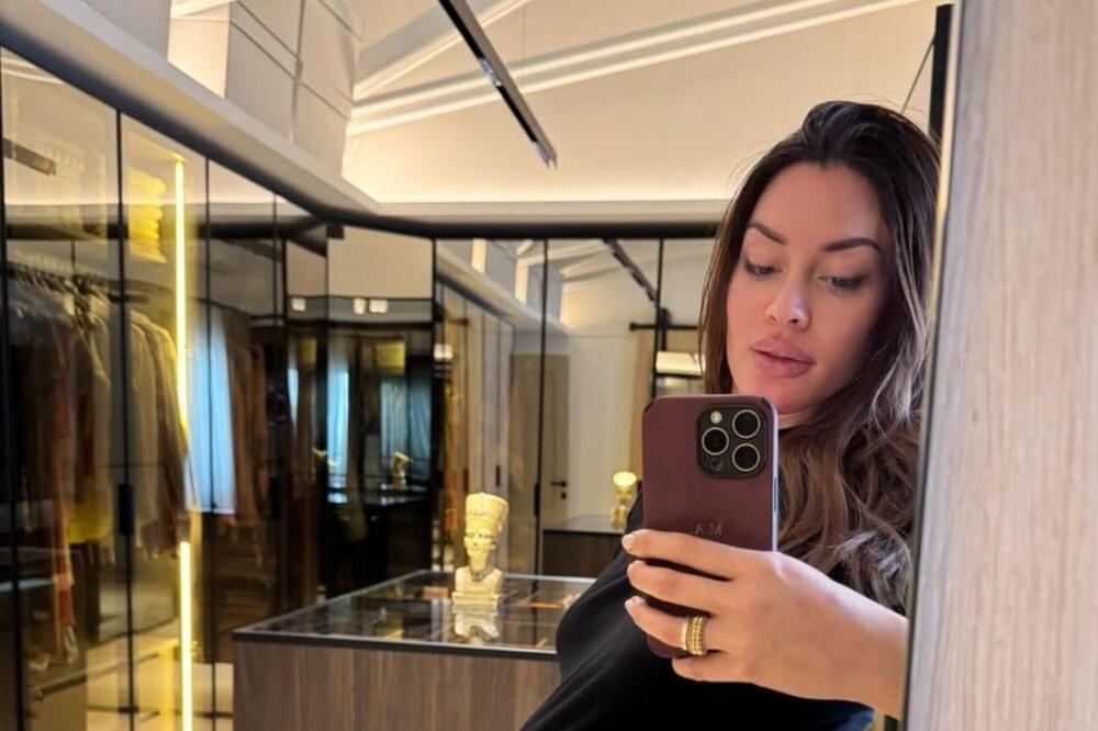 TEK ŠTO JE IZAŠLA IZ PORODILIŠTA, OSVANULA SLIKA! Evo kako izgleda ĆERKA partnera sa Pinka - emotivan prizor