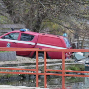 Prevrnula se jedrilica sa Rusima na Dunavu! Hitno reagovala rečna policija