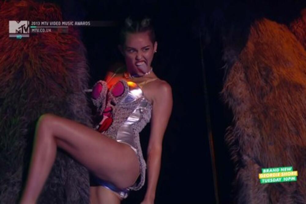 KO SU SADA UZORI SRPSKOJ DECI? Gašenje ove TELEVIZIJE uzburkalo region: Ko je odgovoran i šta nam sad sledi?