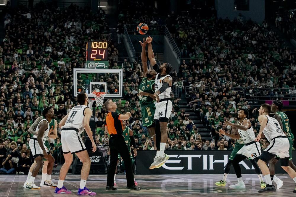 Partizanovih 14 napada zaredom bez poena... (Video)