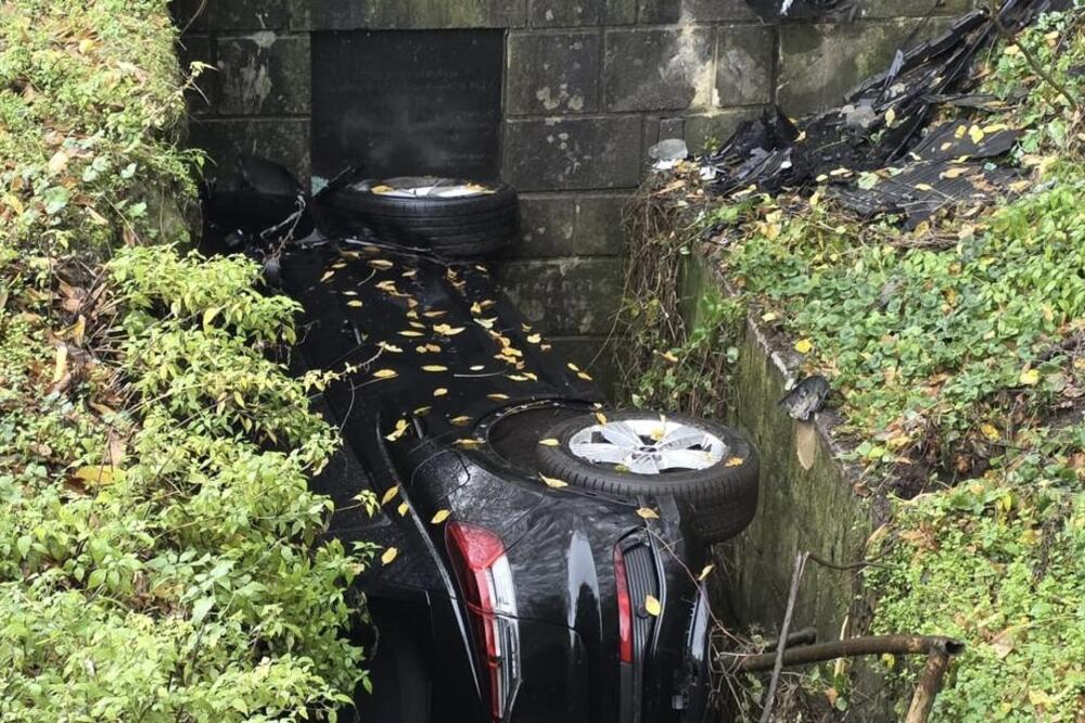 PRONAĐENA DVA TELA U "AUDIJU" KOJI JE NAĐEN U KANALU KOD ČAČKA: U njemu je poslednji put viđena nestala Ana (20)