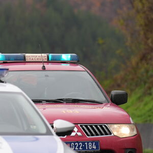 Jeziv snimak kruži internetom: Vatra zahvatila jug Srbije