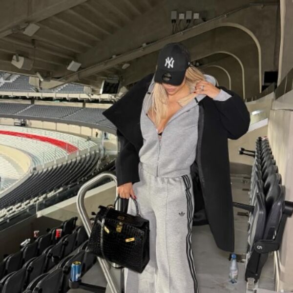 Vanda Nara pokazala grudi na stadionu: Svi se pitaju ko je tetovirani misteriozni dečko?