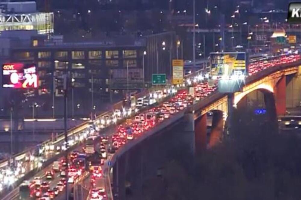Kolaps širom Beograda: Na ovim deonicama je najkritičnije, vozila stoje u mestu, nema pomeranja - PAKLENJAK (FOTO)
