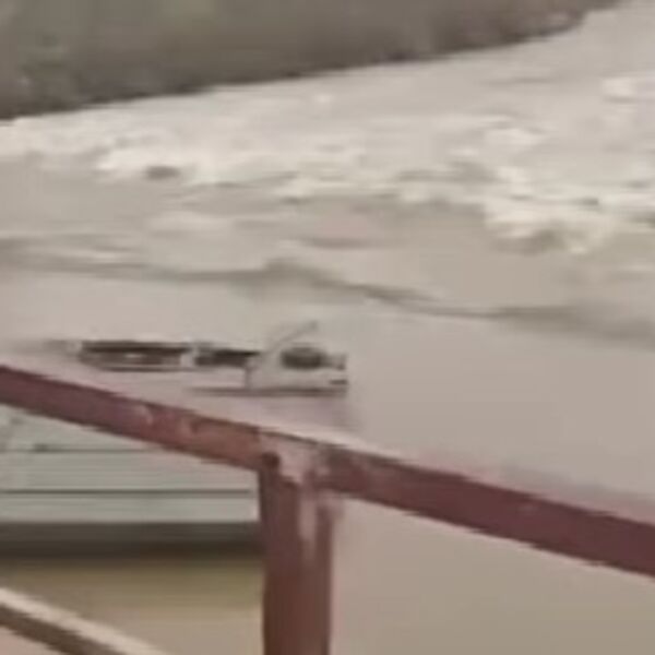 Velika Morava odnela čitav most: Nabujala reka napravila haos, pogledajte dramatičan snimak iz Svilajnca (VIDEO)