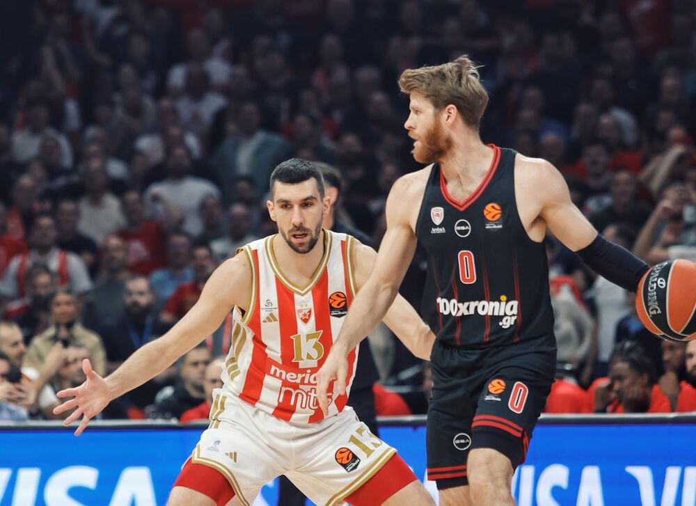 Ognjen Dobrić na utakmici Crvene zvezde i Olimpijakosa u sezoni 2025/26 Evrolige