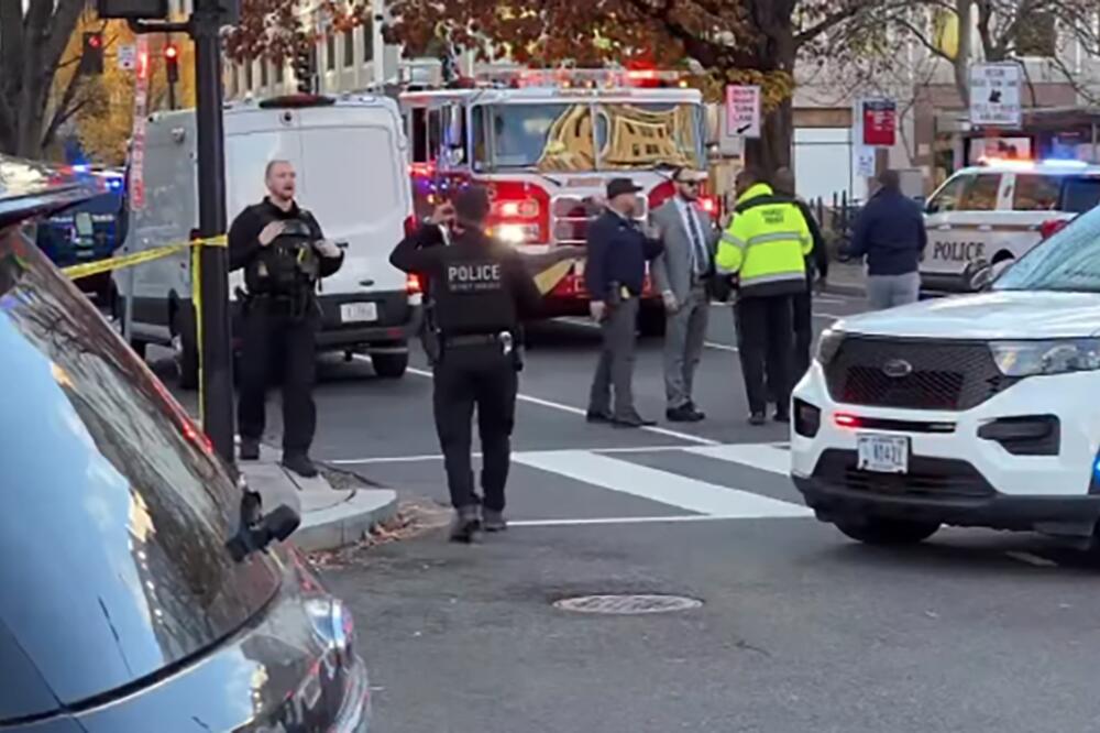 UDARNA VEST! Najmanje 5 osoba poginulo, a još pet povređeno u snažnoj eksploziji ispred policijske stanice