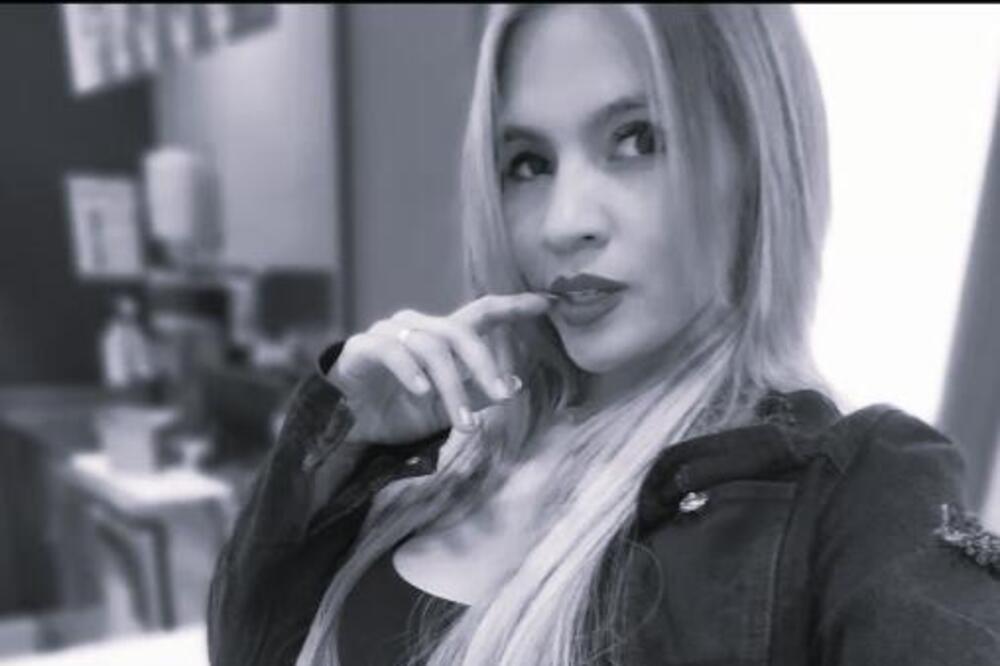 VLAST POKRENULA ISTRAGU! Pevačica (32) umrla posle posete plastičnom hirurgu