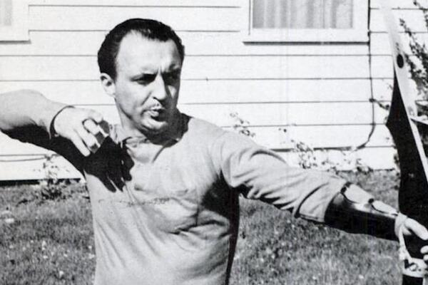 MISTERIJA SMRTI POZNATOG VODITELJA NIKAD NIJE REŠENA! Bio mrtav 8 godina, a onda se njegov LIK pojavio na TV-U