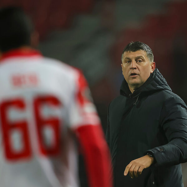 Vladan Milojević otkrio da je razgovarao sa jednim fudbalerom Crvene zvezde - "svakako treba da bude pažljiviji"
