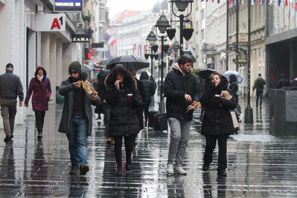 DANAS HLADNO VREME SA SUSNEŽICOM I SNEGOM: Bez kišobrana nigde nećete moći, biće LEDEN DAN!