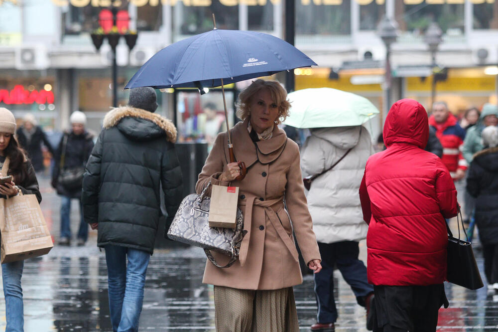 Još uvek ništa od promene vremena: Tek za ovaj datum najavljeno jesenje zahlađenje i padavine