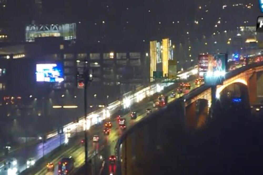 Saobraćajna nezgoda na Gazeli: Oboren motociklista, Hitna pomoć odmah reagovala!