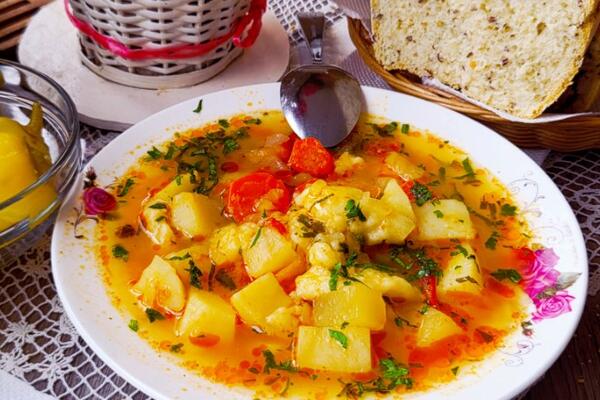 KAO DA JE PRAVILA VAŠA BAKA! Post nikad nije bio ukusniji: Domaće noklice u bogatom paprikašu, TRIK u 1 SASTOJKU