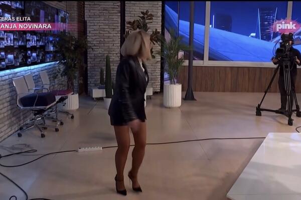 PRATIO VODITELJKU JOVANU, PA ULETEO I U STUDIO! Sve išlo jutros uživo na Pinku - KO GA JE UOPŠTE PUSTIO U ZGRADU?