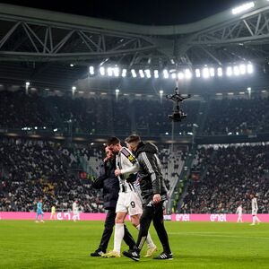 Dušan Vlahović se uz Gokua oglasio posle operacije (Foto)