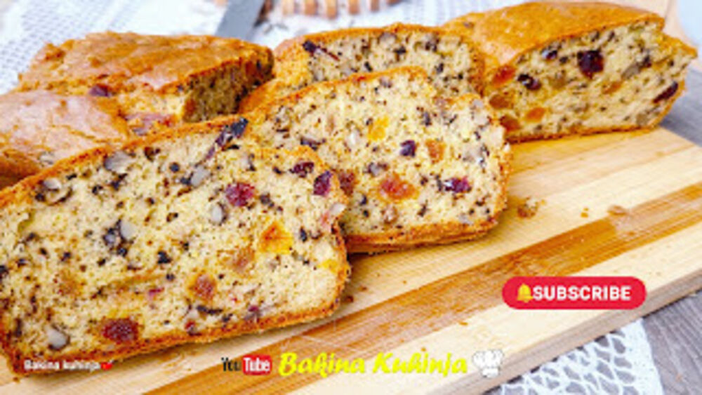 Neodoljiv kolač sa suvim voćem